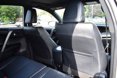 2017 Toyota RAV4 SE