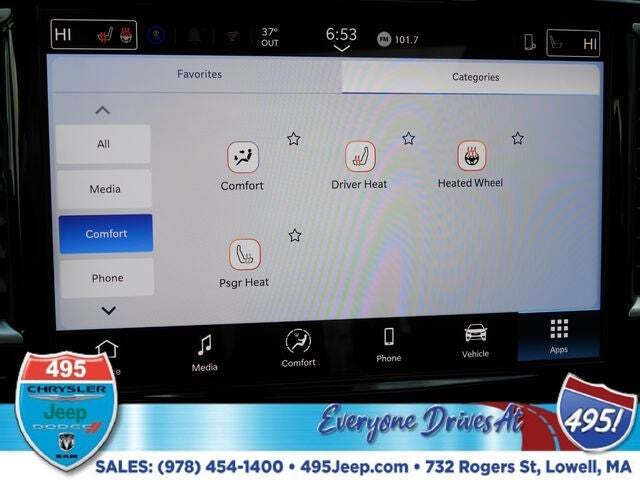 2026 Chrysler Pacifica Select