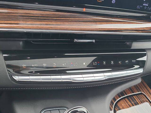 2024 Cadillac Escalade ESV Premium Luxury