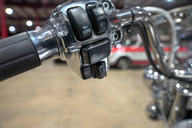 2003 Harley-Davidson FLH