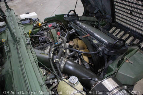 2001 AM General Hummer