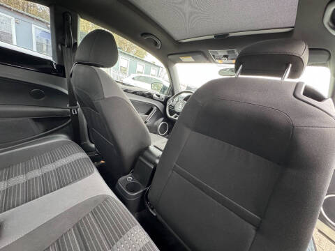 2013 Volkswagen Beetle Turbo Fender Edition