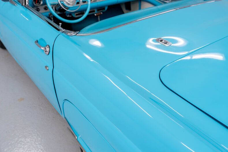 1956 Ford Thunderbird