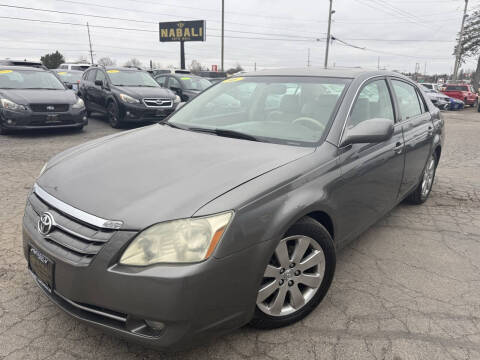 2006 Toyota Avalon for sale at ALNABALI AUTO MALL INC. in Machesney Park IL