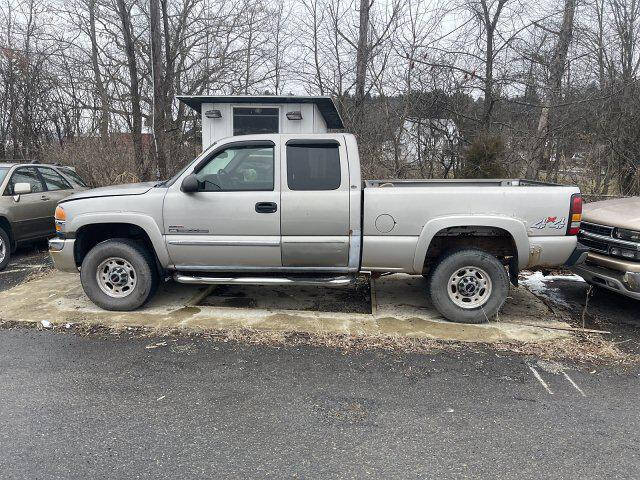 2004 GMC Sierra 2500HD for sale at FUELIN  FINE AUTO SALES INC in Saylorsburg, PA