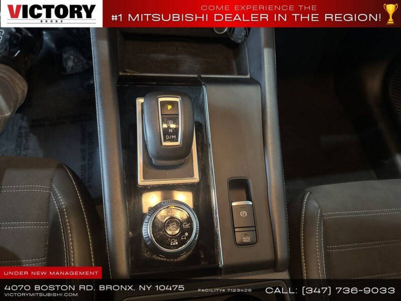 2022 Mitsubishi Outlander SE