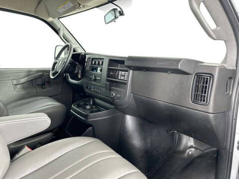 2023 Chevrolet Express 2500