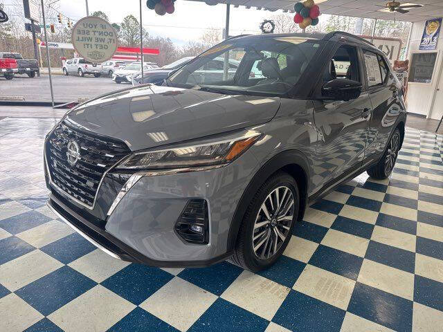 2021 Nissan Kicks SR