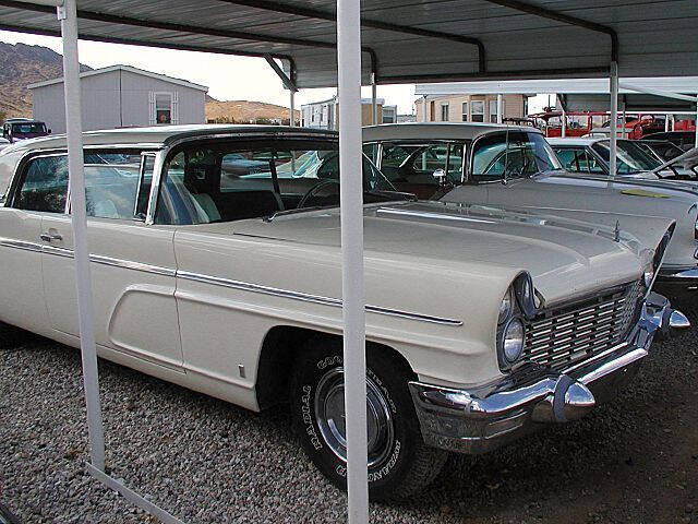 1960 Lincoln Premiere 