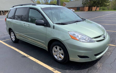 2008 Toyota Sienna for sale at Select Auto Brokers in Webster NY