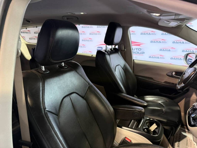 2020 Chrysler Pacifica Touring L