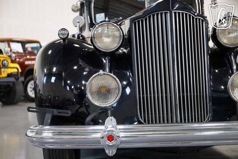 1938 Packard Super Eight