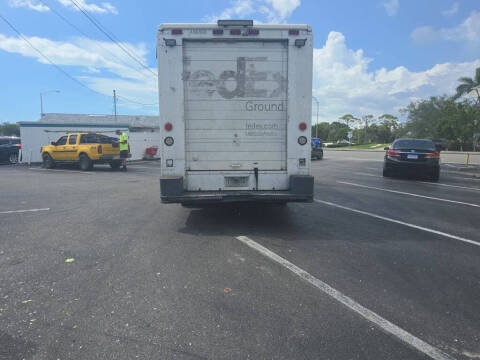 1998 Freightliner MT45 Chassis