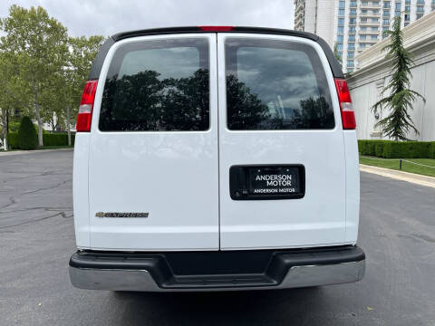 2024 Chevrolet Express 2500