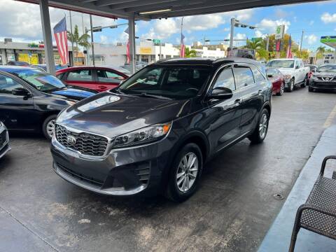2019 Kia Sorento for sale at American Auto Sales in Hialeah FL