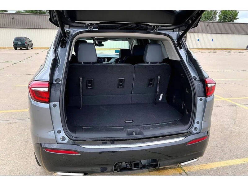 2021 Buick Enclave Essence