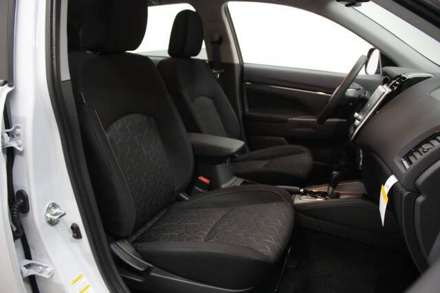 2026 Mitsubishi Outlander Sport ES