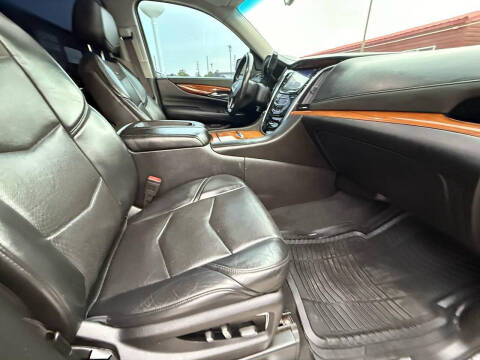 2015 Cadillac Escalade Luxury