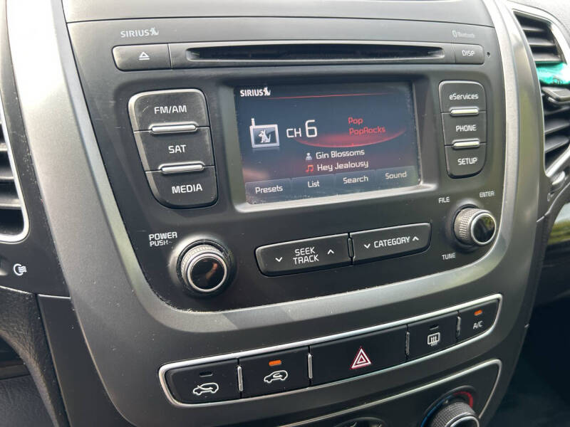 2015 Kia Sorento LX