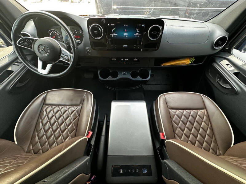 2019 Mercedes-Benz Sprinter Shuttle