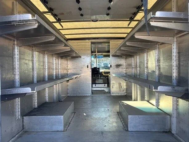 2022 Freightliner MT45 Chassis