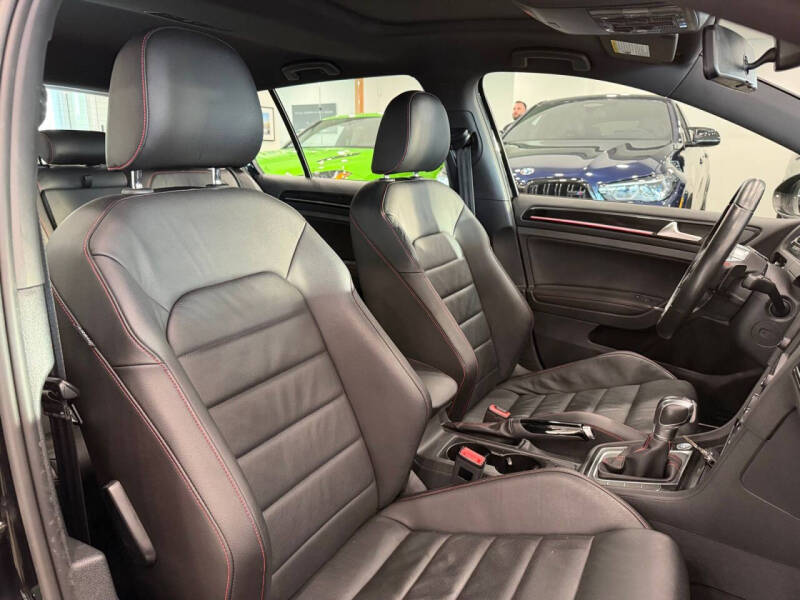 2017 Volkswagen Golf GTI SE