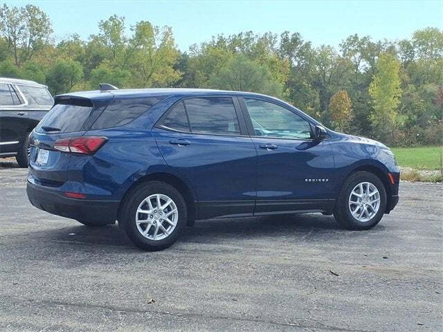 2023 Chevrolet Equinox LS