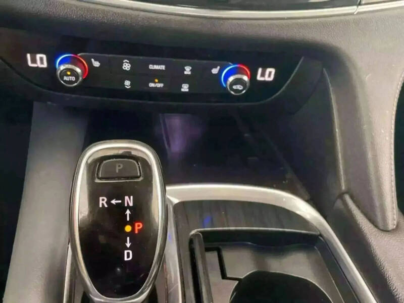 2020 Buick Enclave Essence