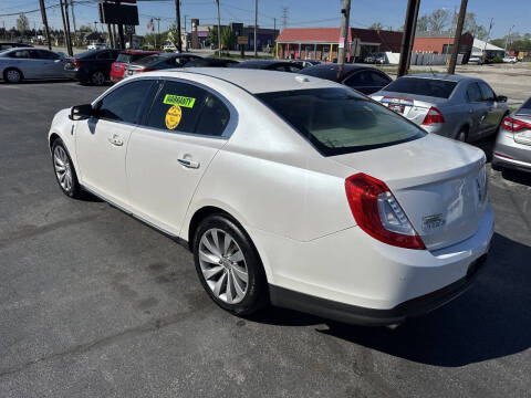 2014 Lincoln MKS