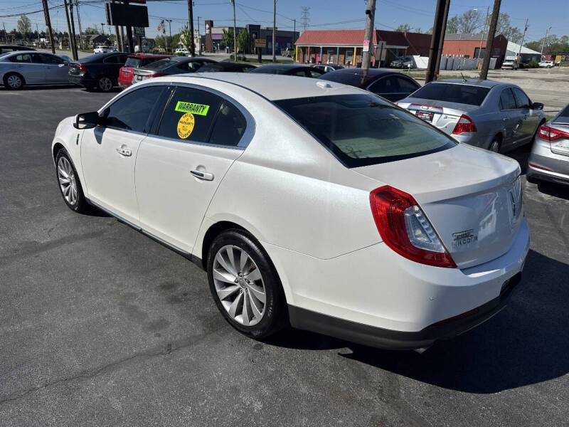 2014 Lincoln MKS