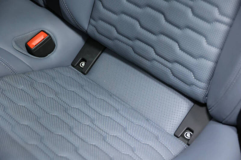 2024 Audi e-tron GT quattro Premium Plus