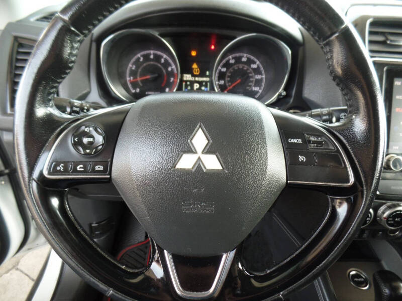 2020 Mitsubishi Outlander Sport SE