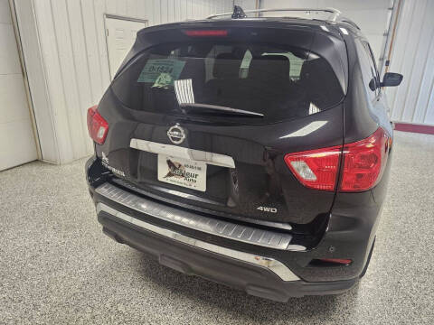 2020 Nissan Pathfinder S