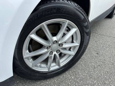 2021 Land Rover Range Rover Sport SE