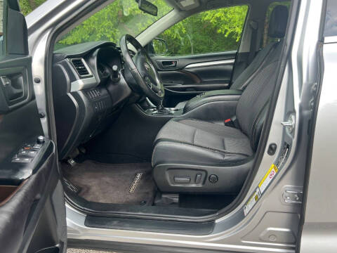 2016 Toyota Highlander LE Plus