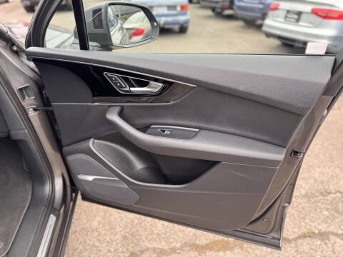 2019 Audi Q7 quattro Prestige 55 TFSI