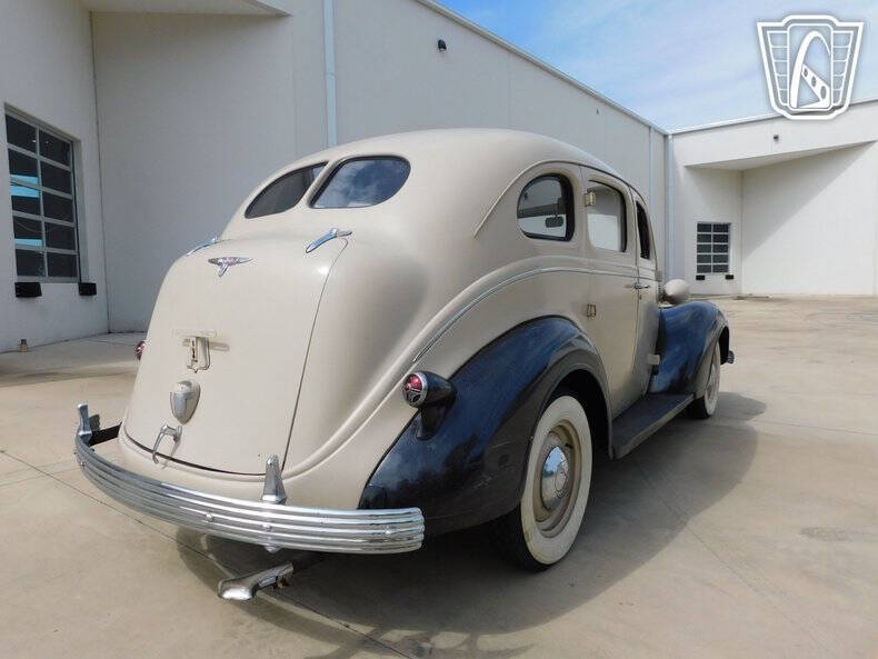 1937 Desoto S3