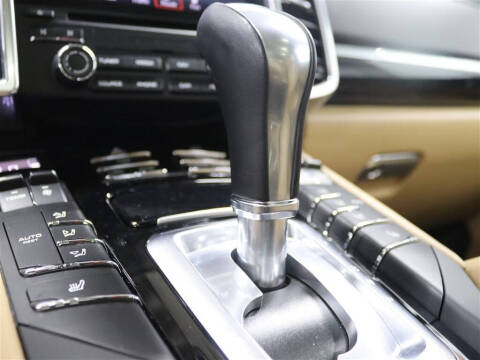 2018 Porsche Cayenne Platinum Edition