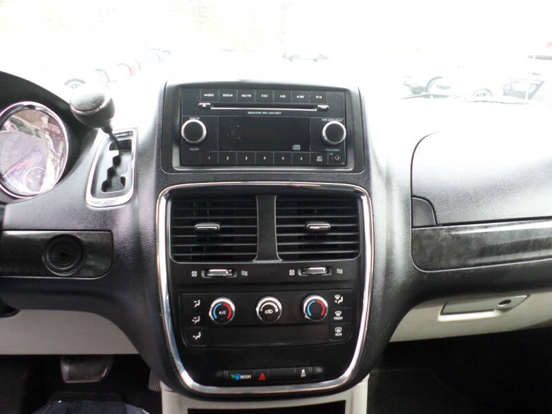 2014 Dodge Grand Caravan American Value Package