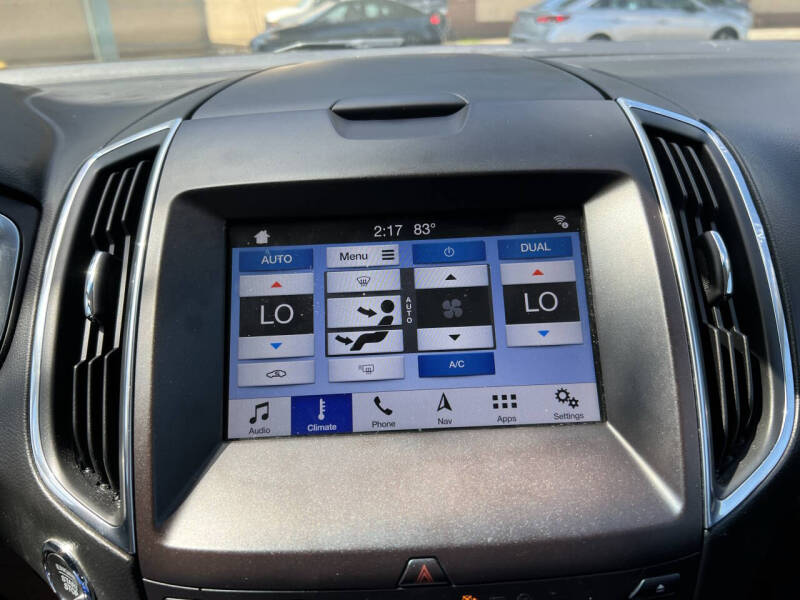 2019 Ford Edge Titanium