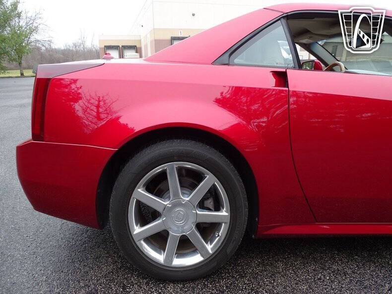 2005 Cadillac XLR