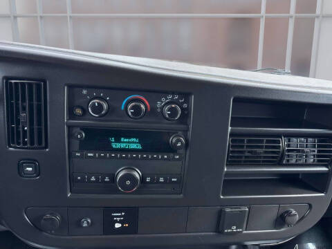 2024 Chevrolet Express 2500