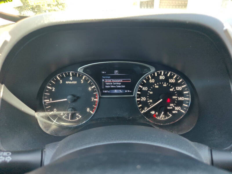 2020 Nissan Pathfinder SL
