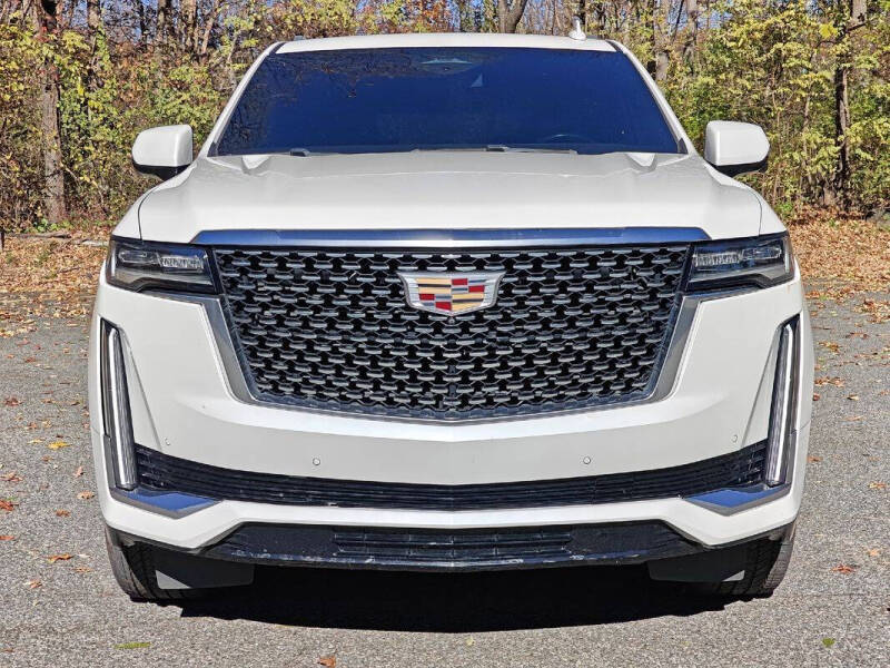 2022 Cadillac Escalade Luxury