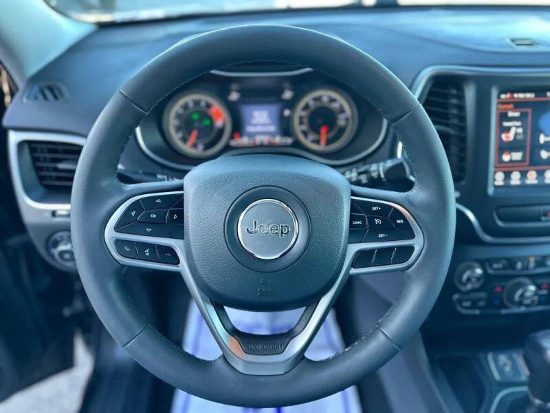 2022 Jeep Cherokee Latitude Lux