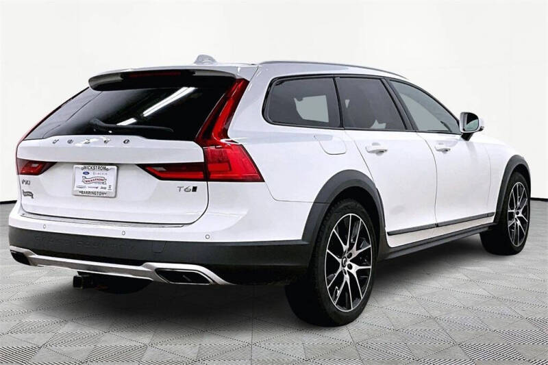 2020 Volvo V90 Cross Country T6
