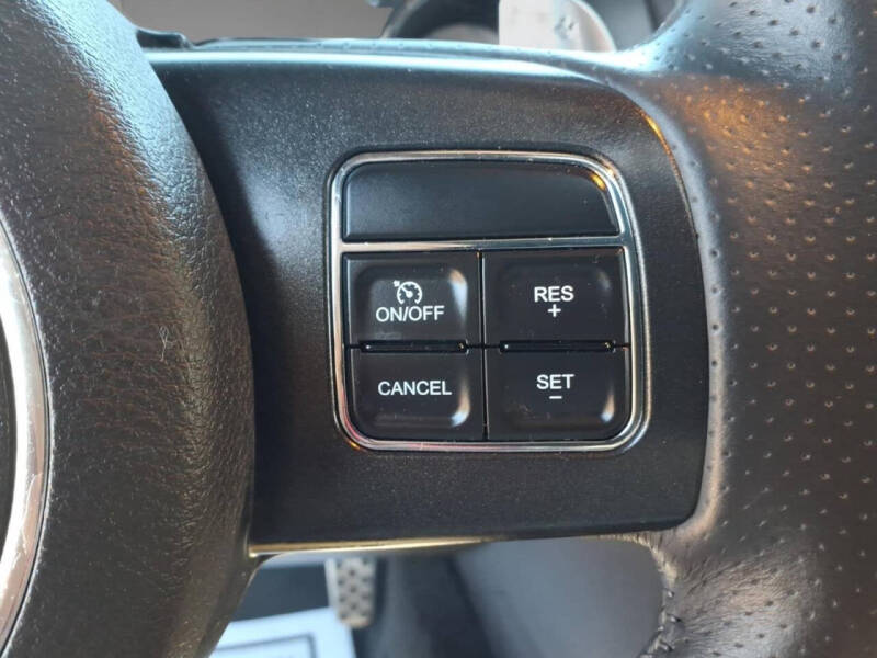 2014 Dodge Challenger R/T Shaker Package