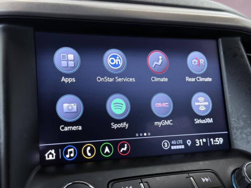 2022 GMC Acadia Denali
