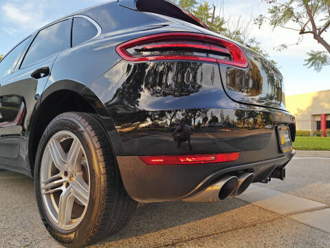 2016 Porsche Macan S