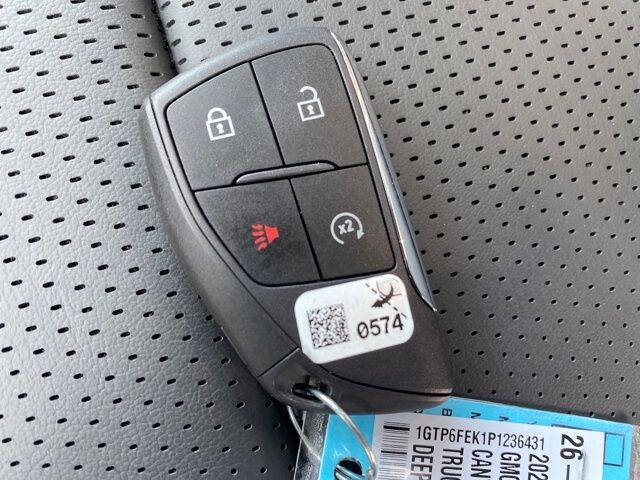 2023 GMC Canyon Denali